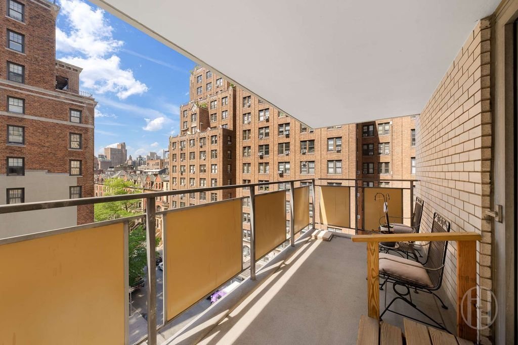 Co Op in New York, New York, United States 5 - 17998716