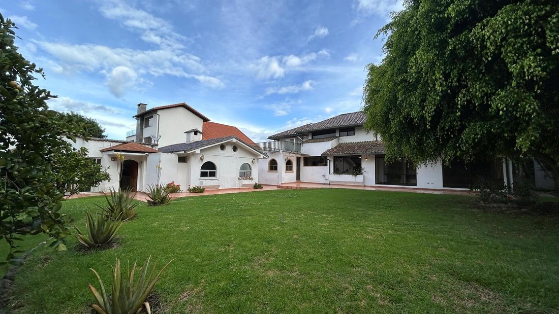 Land in Quito, Pichincha, Ecuador 1 - 17998049