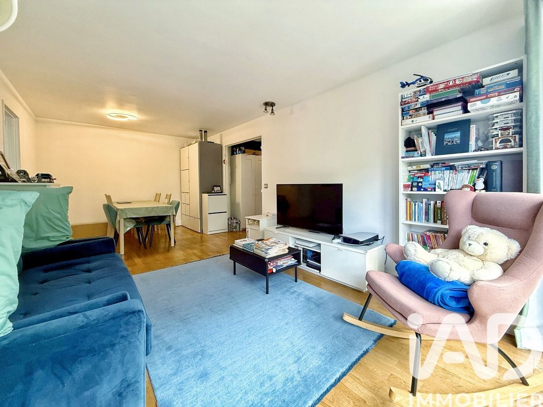 Apartment in Perouses, Paris, Ile-de-France 2 - 17997638
