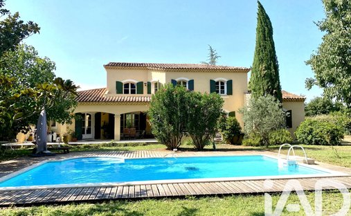 House in Zone Rurale Nord, Carpentras, France 1