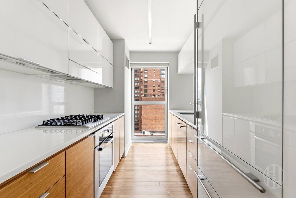 House in New York, New York, United States 5 - 17998674