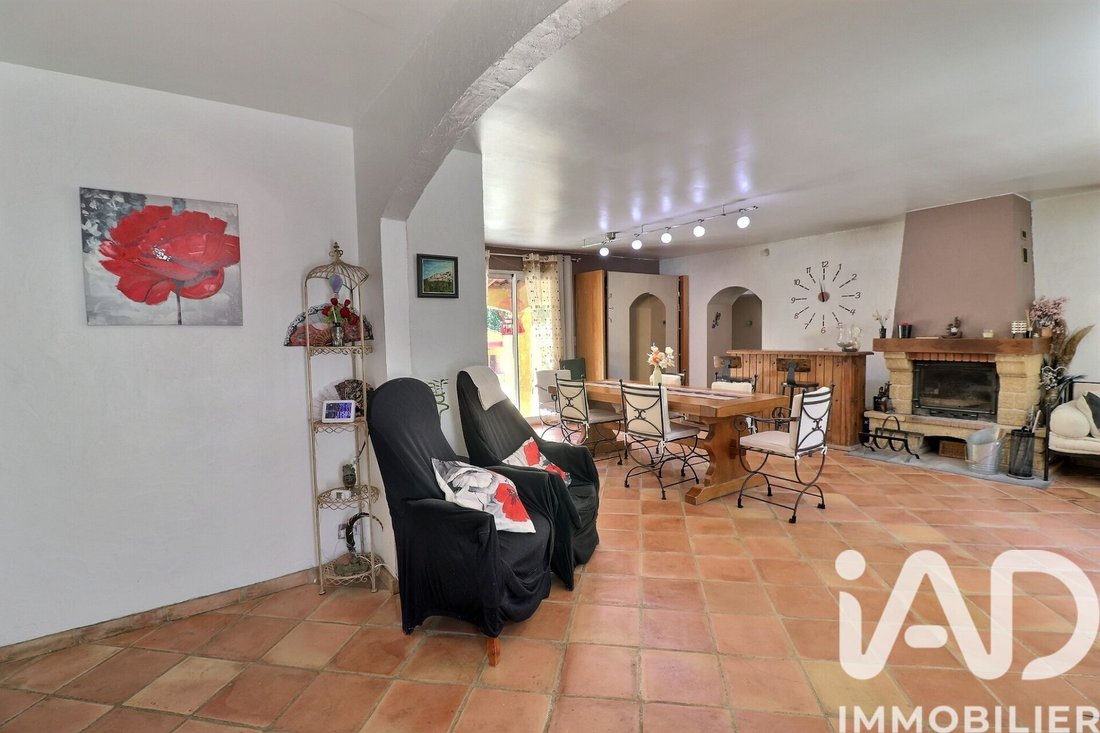 House in La Verdiere, Provence-Alpes-Côte d'Azur, France 4 - 17997312