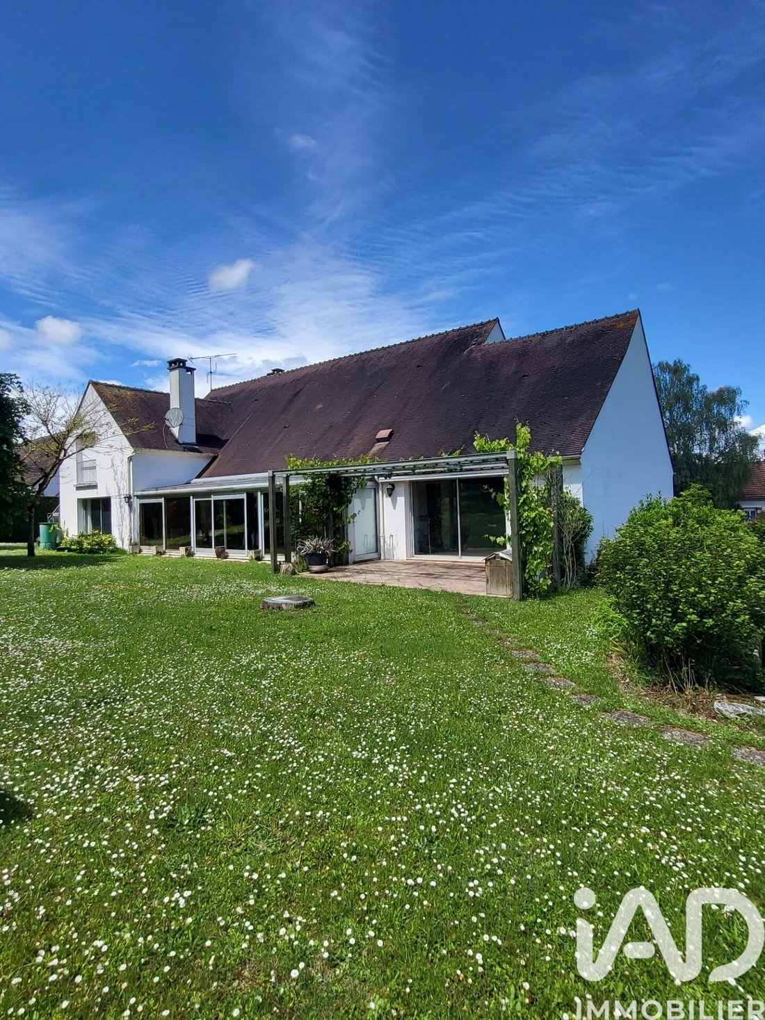 House in Château-Landon, Ile-de-France, France 1 - 17884848
