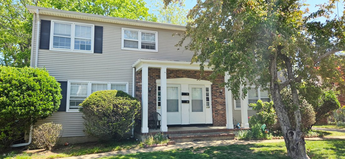 Apartment in Tinton Falls, New Jersey, United States 1 - 17998951