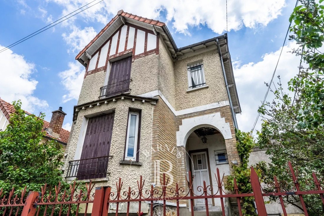 House in Le Chesnay, Le Chesnay-Rocquencourt, France 1 - 17998034