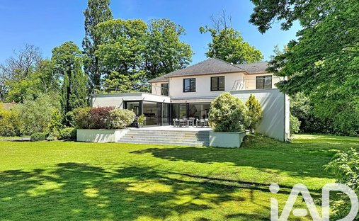 House in Guiche-Villers, Saint-Fargeau-Ponthierry, France 1