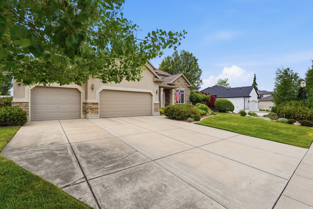 House in Layton, Utah, United States 2 - 17997026