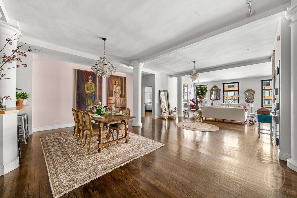 House in New York, New York, United States 2 - 17998690