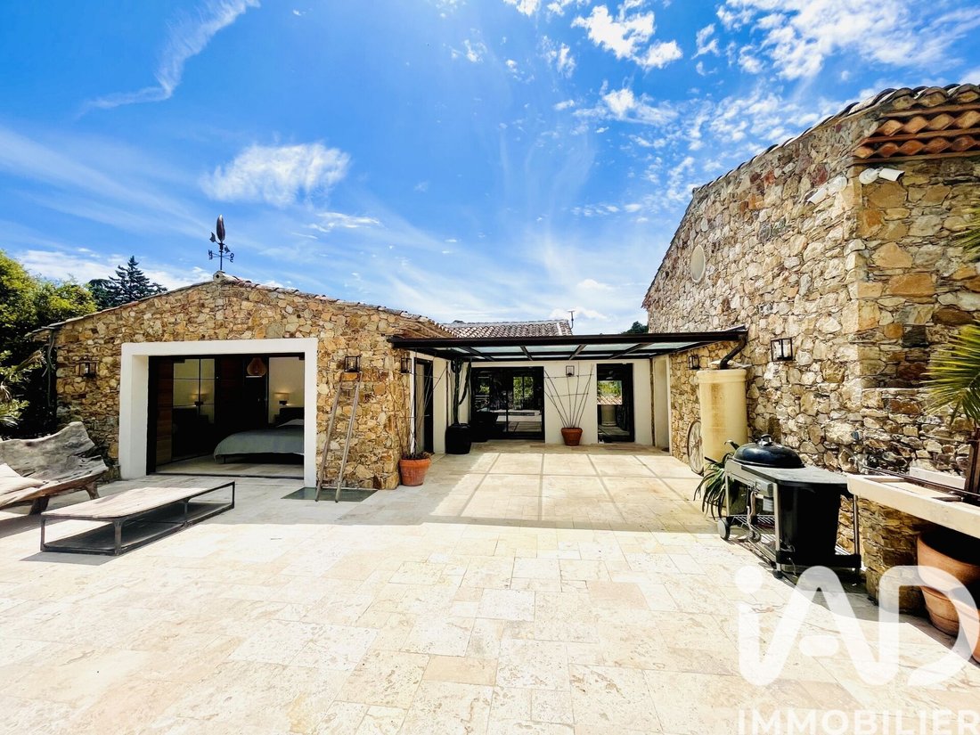 House in Grimaud, Provence-Alpes-Côte d'Azur, France 2 - 17997094