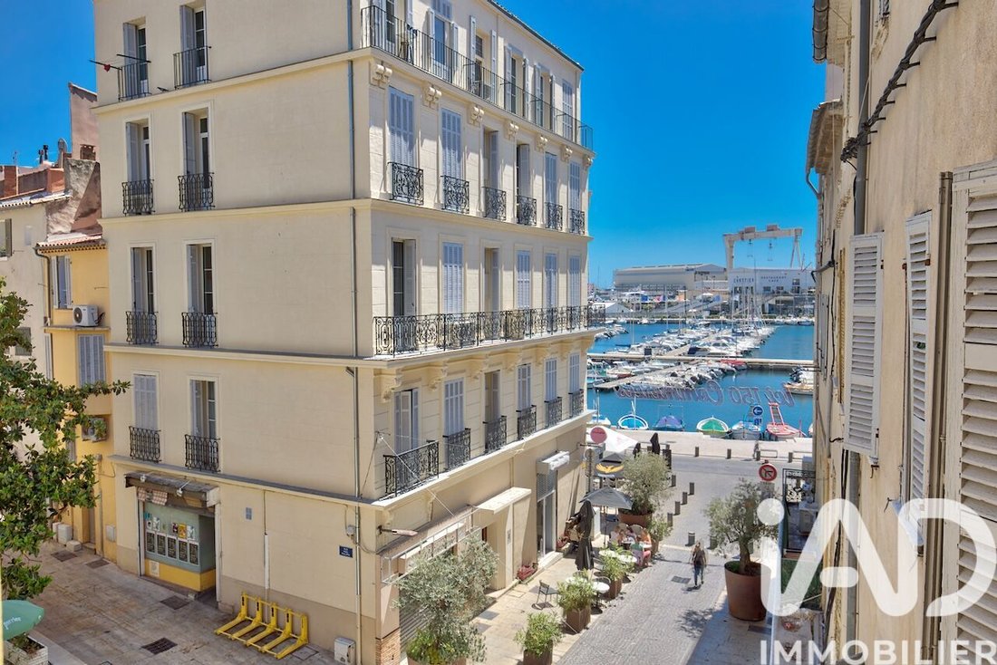 Apartment in La Ciotat, Provence-Alpes-Côte d'Azur, France 1 - 17997405