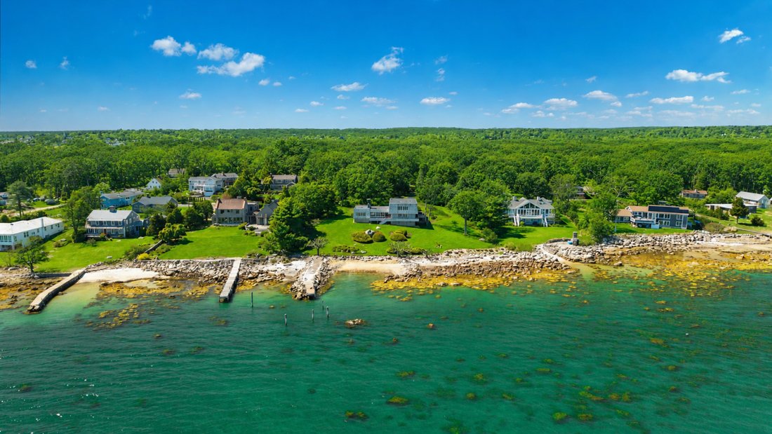 House in Groton, Connecticut, United States 2 - 17937470