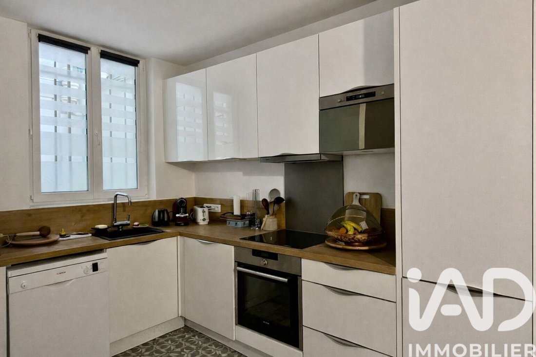 Apartment in Perouses, Paris, Ile-de-France 5 - 17996737