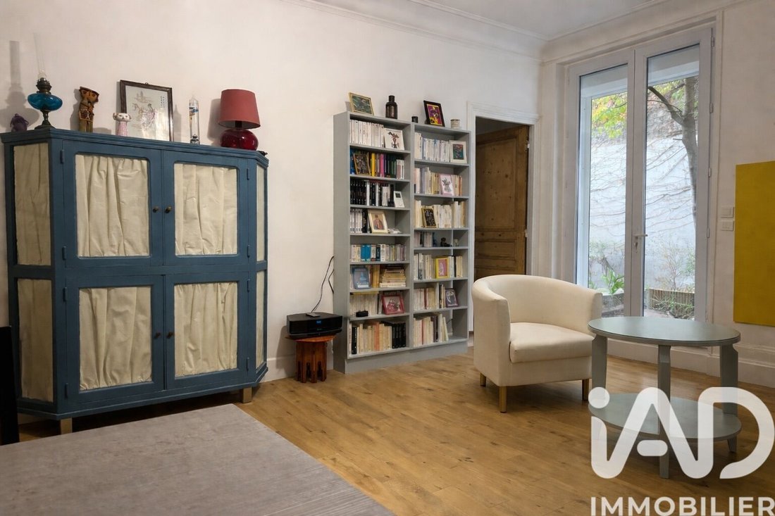 Apartment in Perouses, Paris, Ile-de-France 2 - 17996737