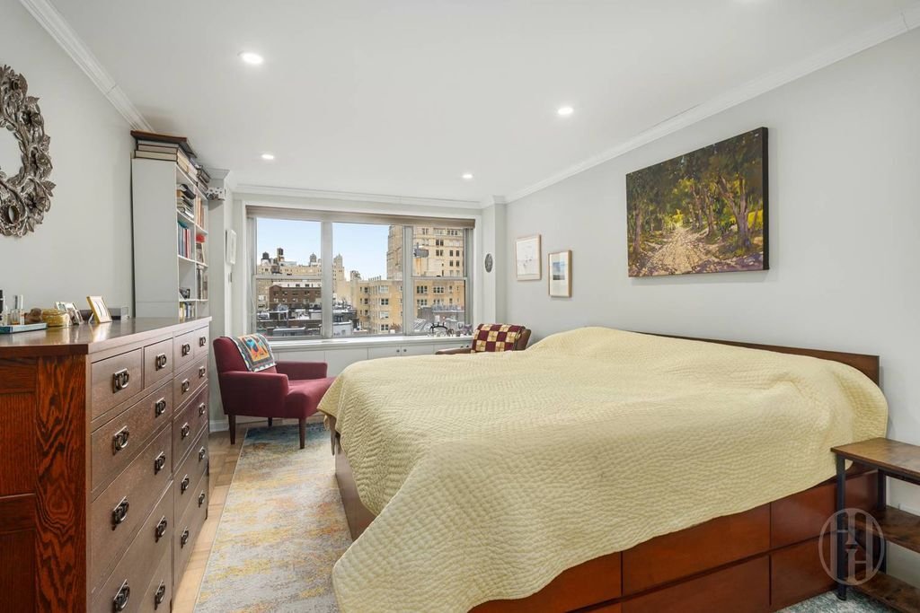 Co Op in New York, New York, United States 5 - 17998742