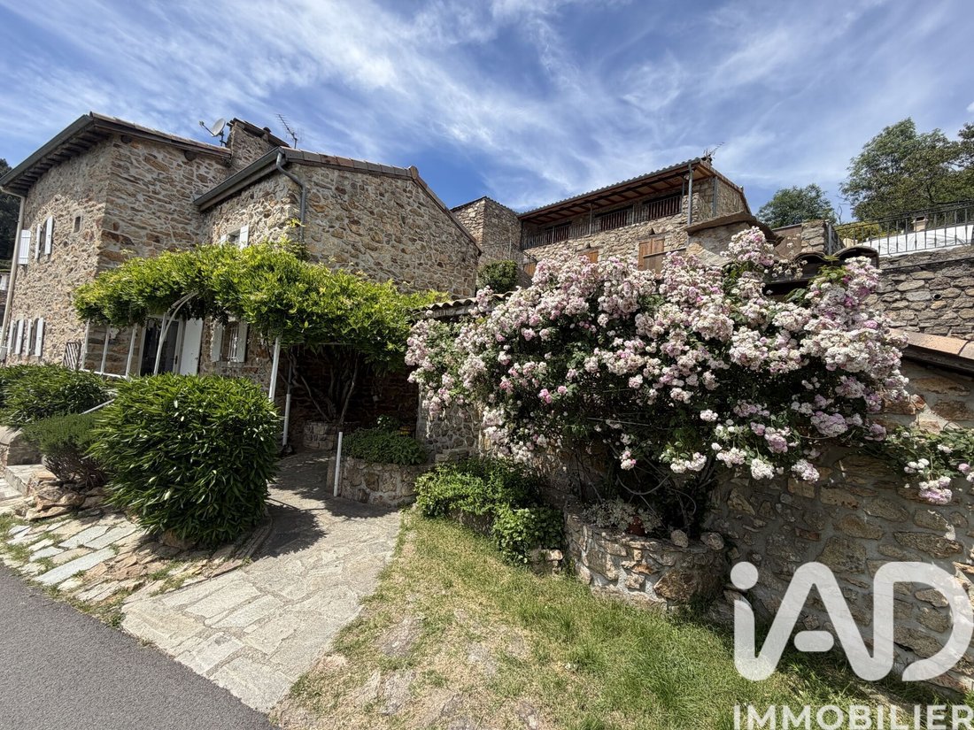 House in Vals-les-Bains, Auvergne-Rhône-Alpes, France 3 - 17959098