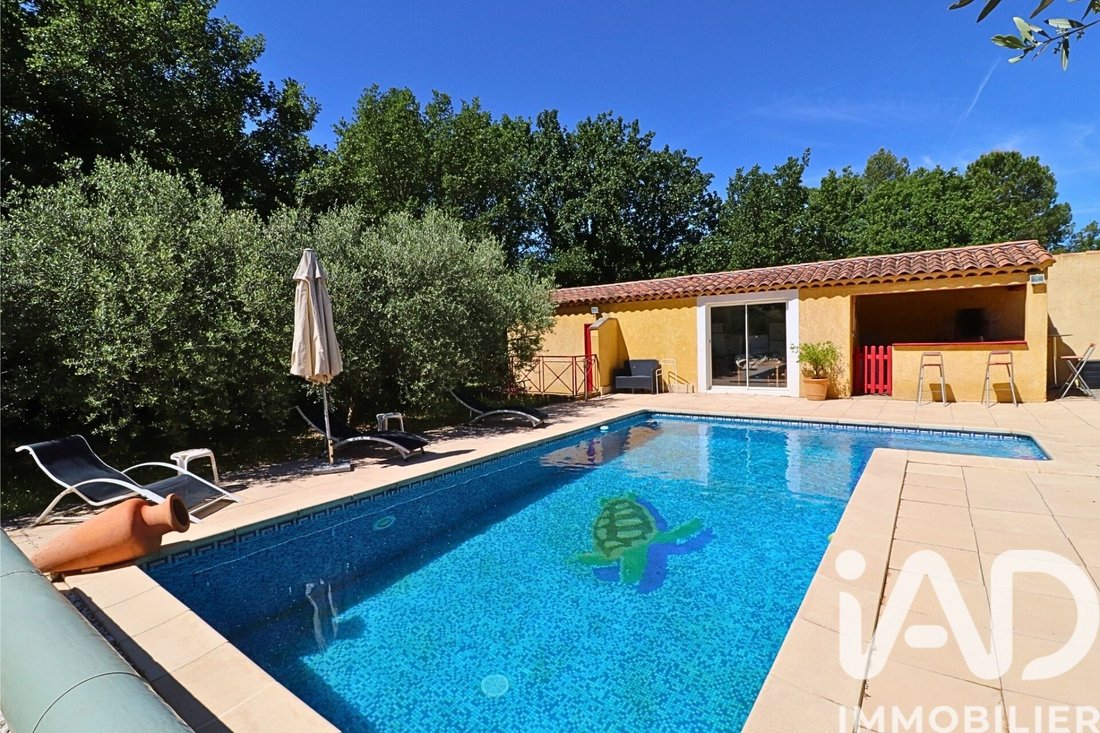 House in La Verdiere, Provence-Alpes-Côte d'Azur, France 3 - 17997312