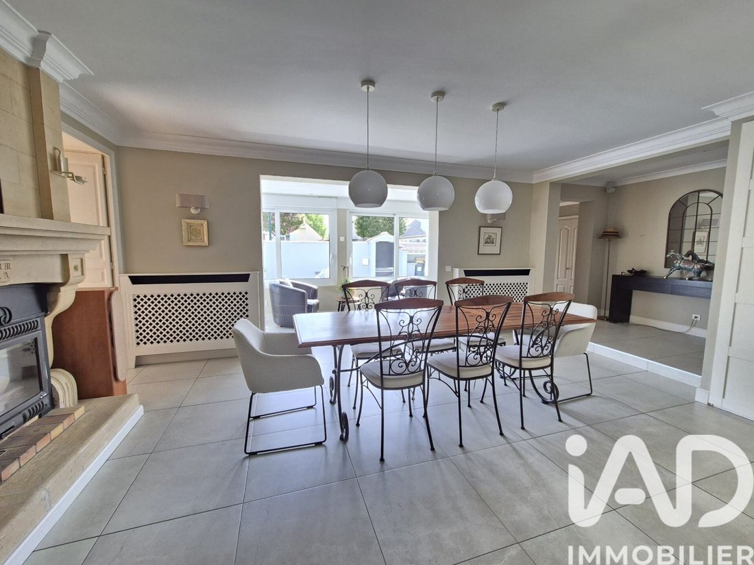 House in Marles-en-Brie, Ile-de-France, France 5 - 17996877