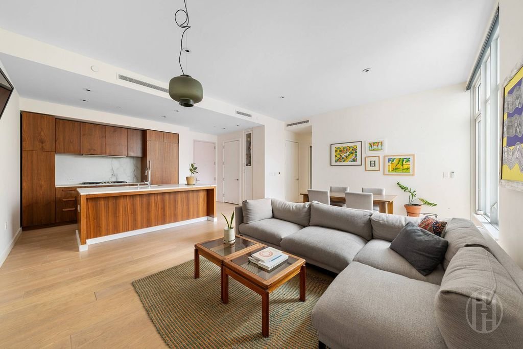 House in New York, New York, United States 1 - 17998681