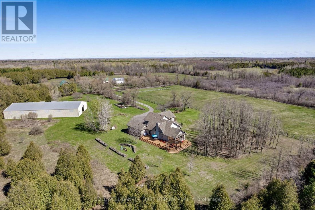 Land in Ottawa, Ontario, Canada 1 - 17998342