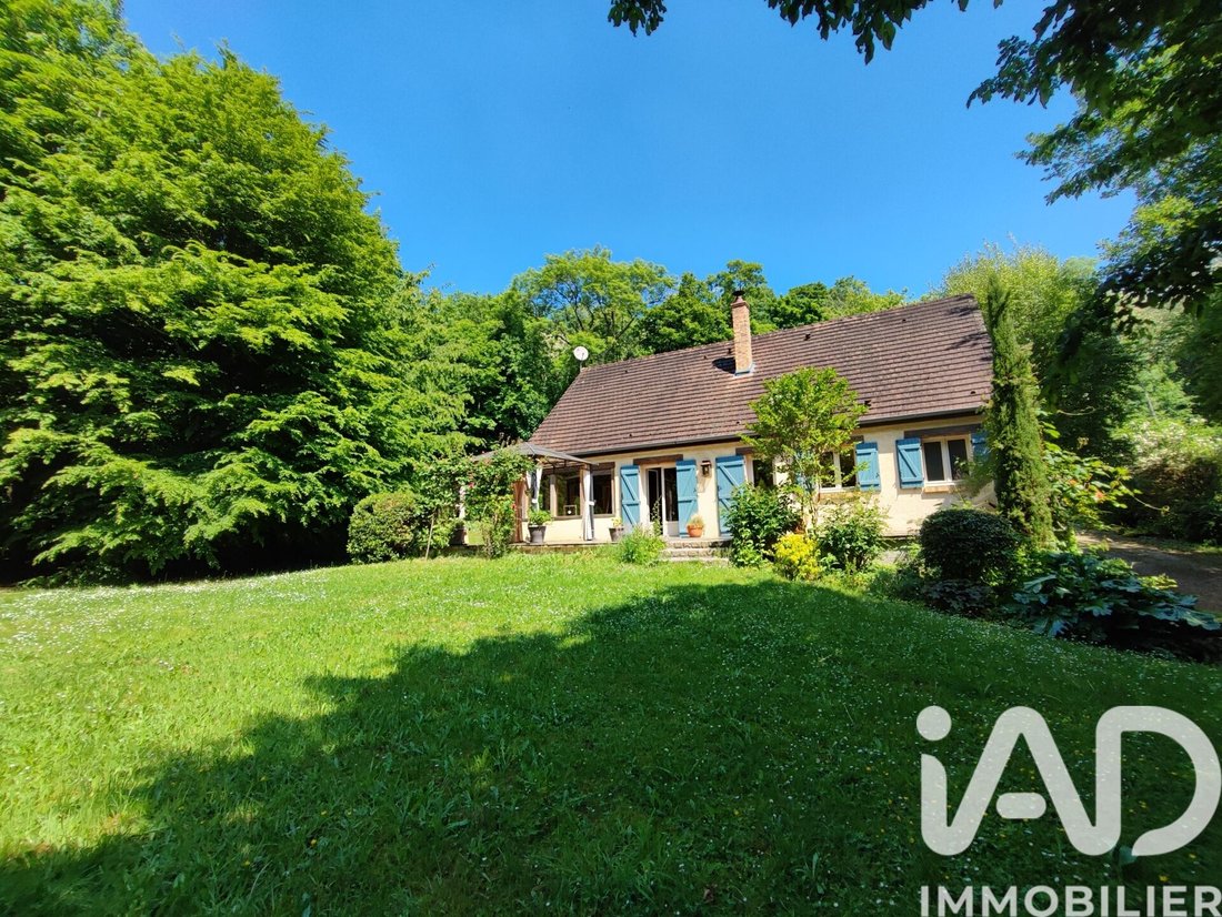 House in Vaux-sur-Seine, Ile-de-France, France 1 - 17997373