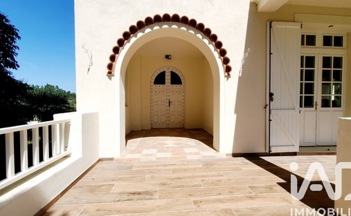 House in Falguieres, Montauban, France 1