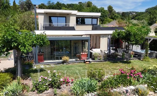 Villa in Opio, Provence-Alpes-Côte d'Azur, France 1