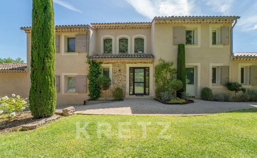 Casa en Saint-Saturnin-lès-Apt, Provenza-Alpes-Costa Azul, Francia 1