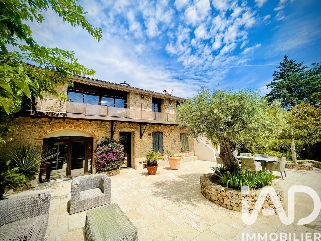 House in Grimaud, Provence-Alpes-Côte d'Azur, France 1 - 17997094