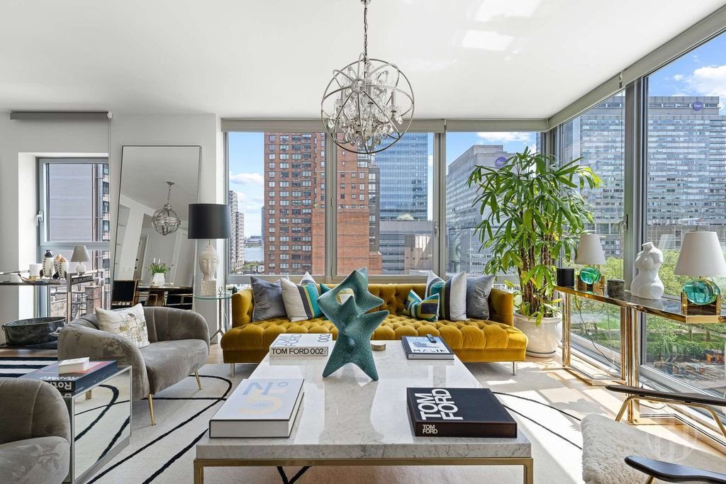 House in New York, New York, United States 1 - 17998666