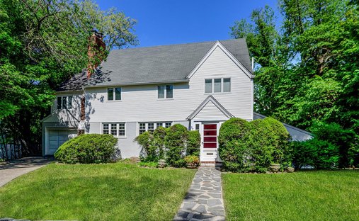 House in Great Neck, New York, United States 1