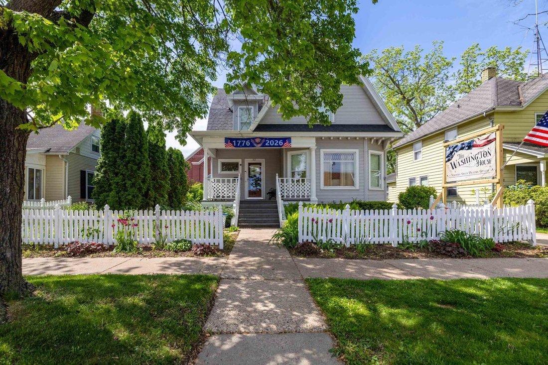House in Wisconsin Dells, Wisconsin, United States 1 - 17999193