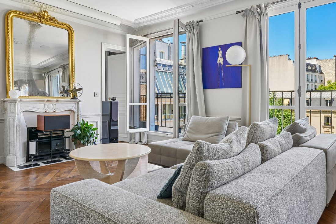 Apartment in Hoche-Friedland, Paris 8e Arrondissement, Paris 4 - 17999147