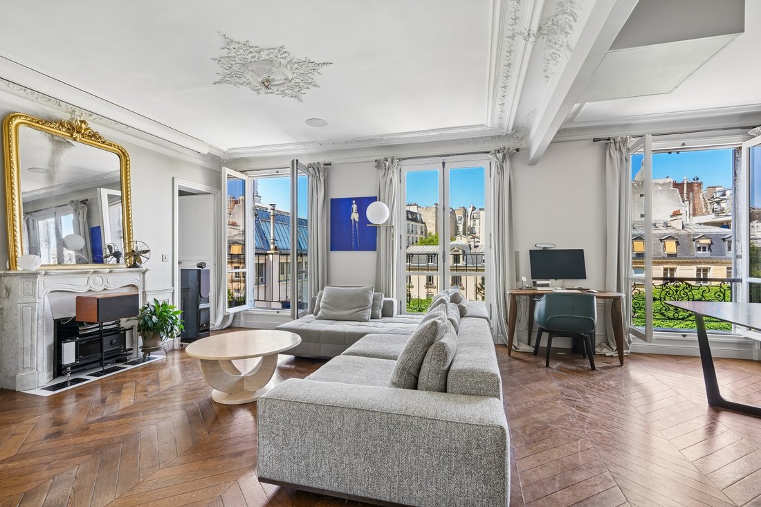 Apartment in Hoche-Friedland, Paris 8e Arrondissement, Paris 3 - 17999147