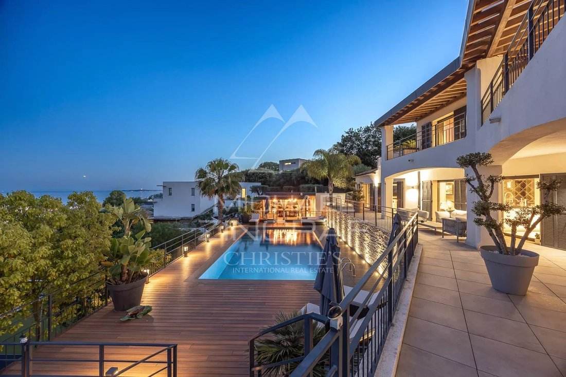 Villa in Val Fleuri-Les Gros Buaux, Cagnes-sur-Mer, France 2 - 17682943