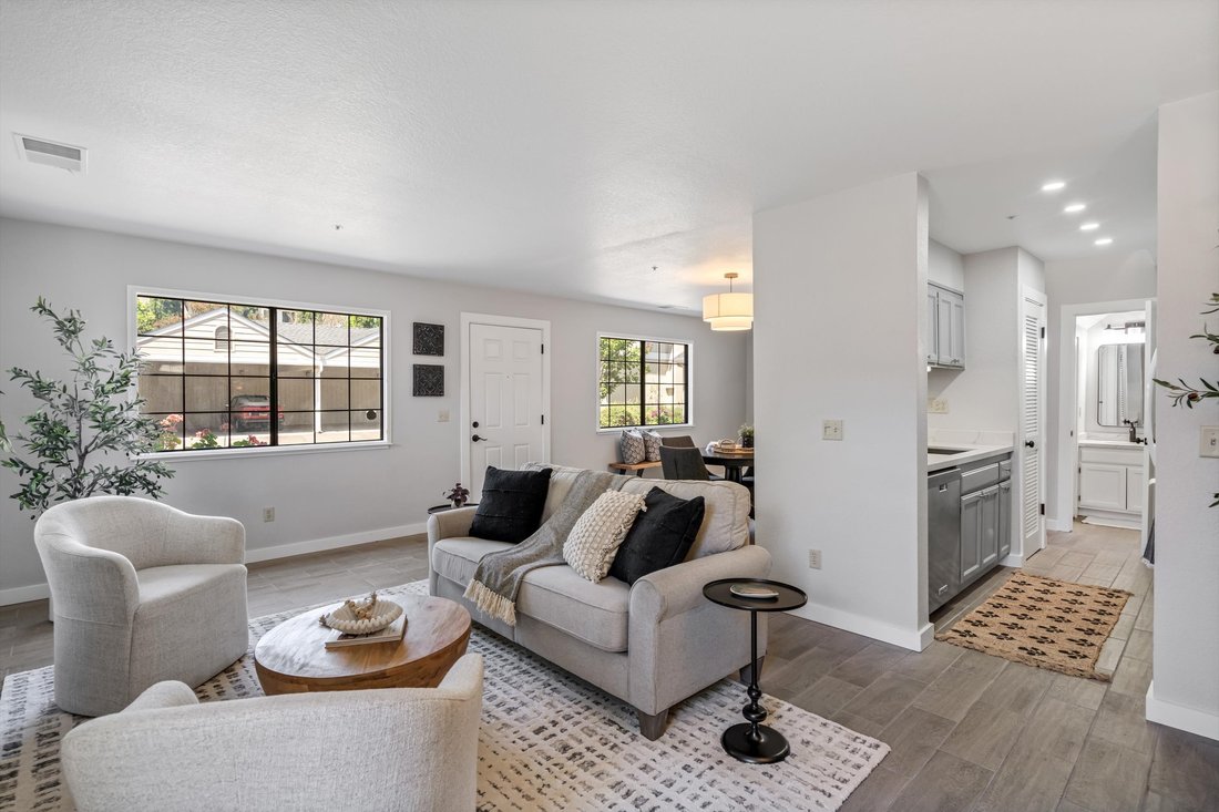 Condo in Healdsburg, California, United States 2 - 17999382