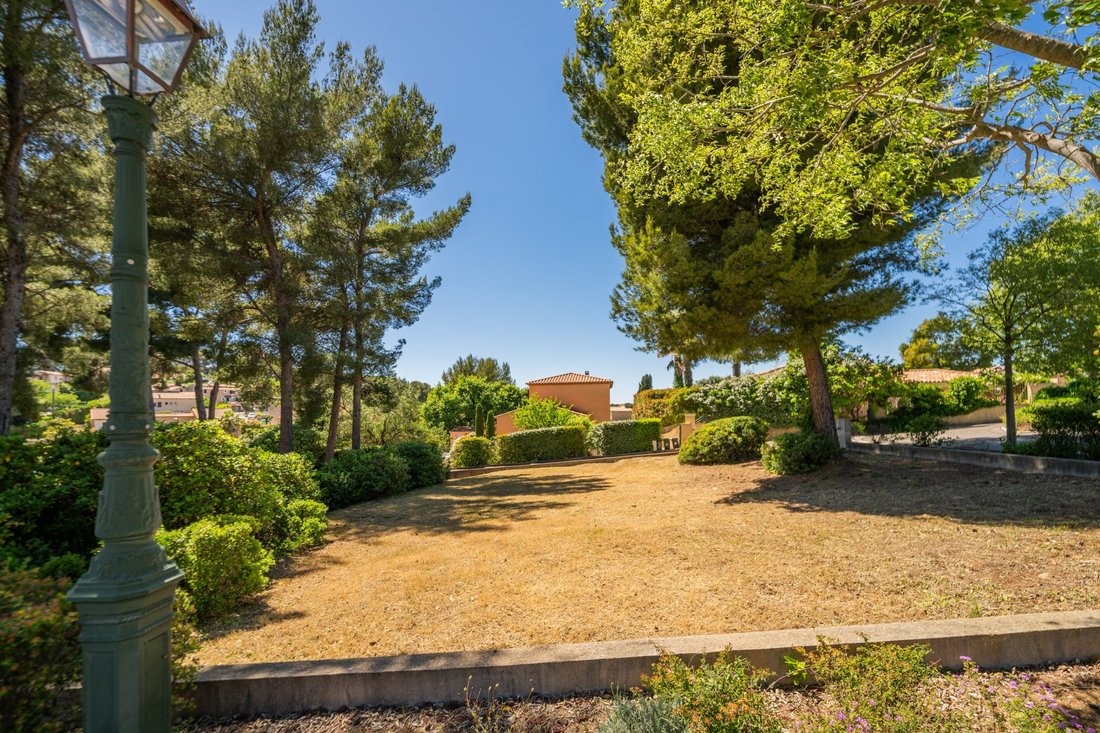 Land in Beaucours-La Gorguette-La Morvenede, Sanary-sur-Mer, France 4 - 17999298