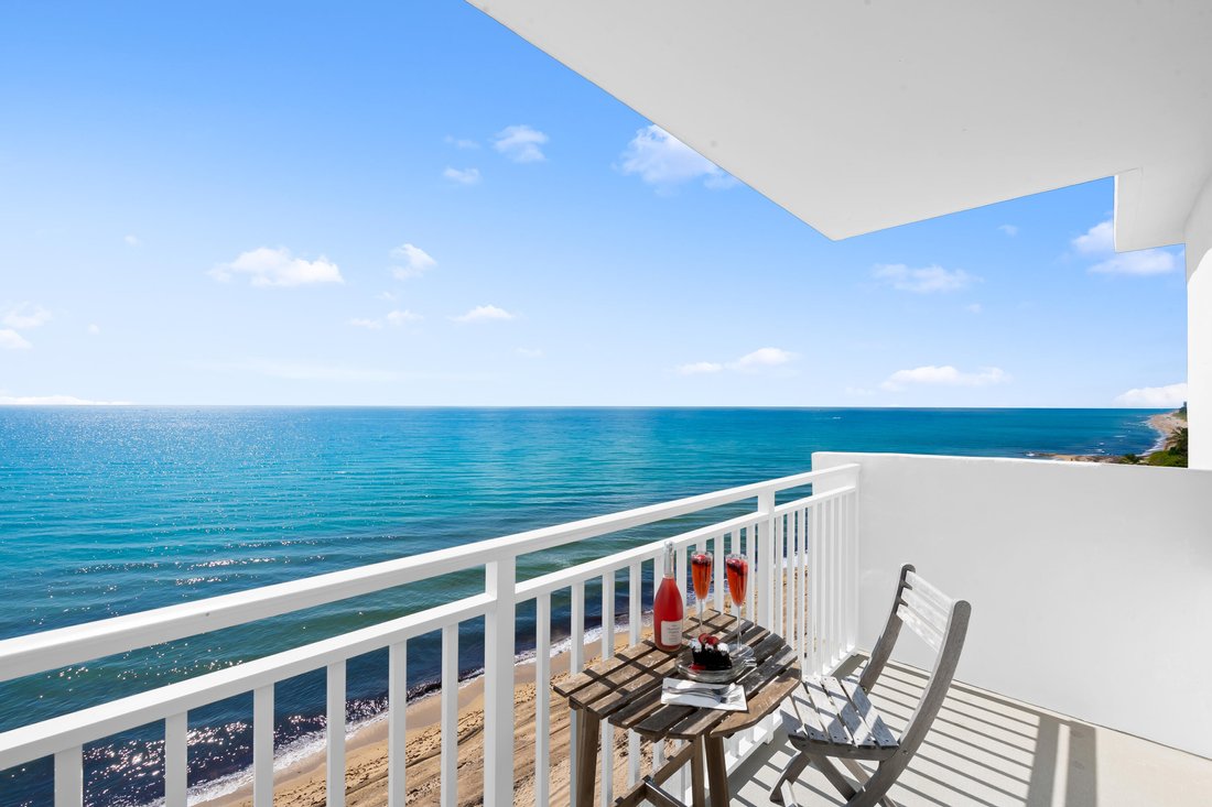Condo in Boca Raton, Florida, United States 1 - 17999435