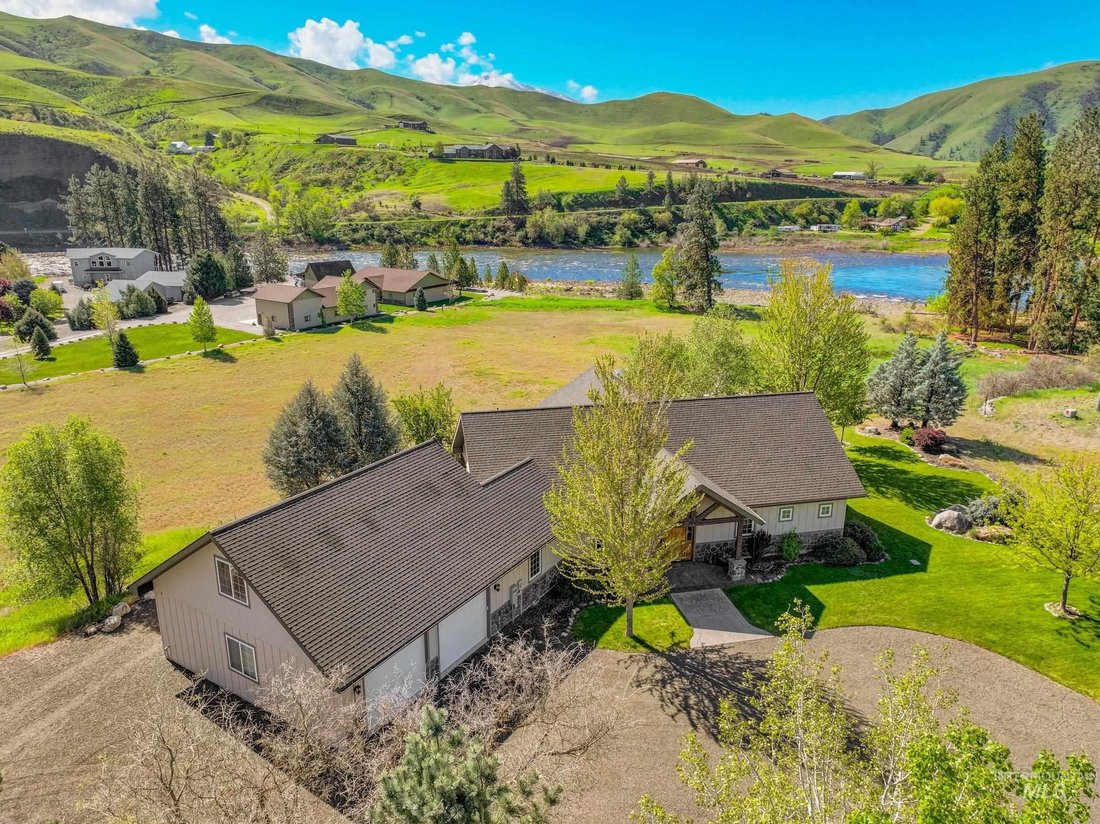 White Bird, Idaho, United States 1 - 17999392