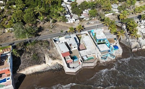 Casa a Playa de los Cocos, Nayarit, Messico 1