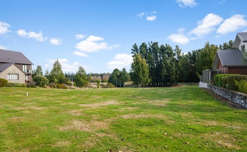 Land in Windwhistle, Canterbury, New Zealand 1