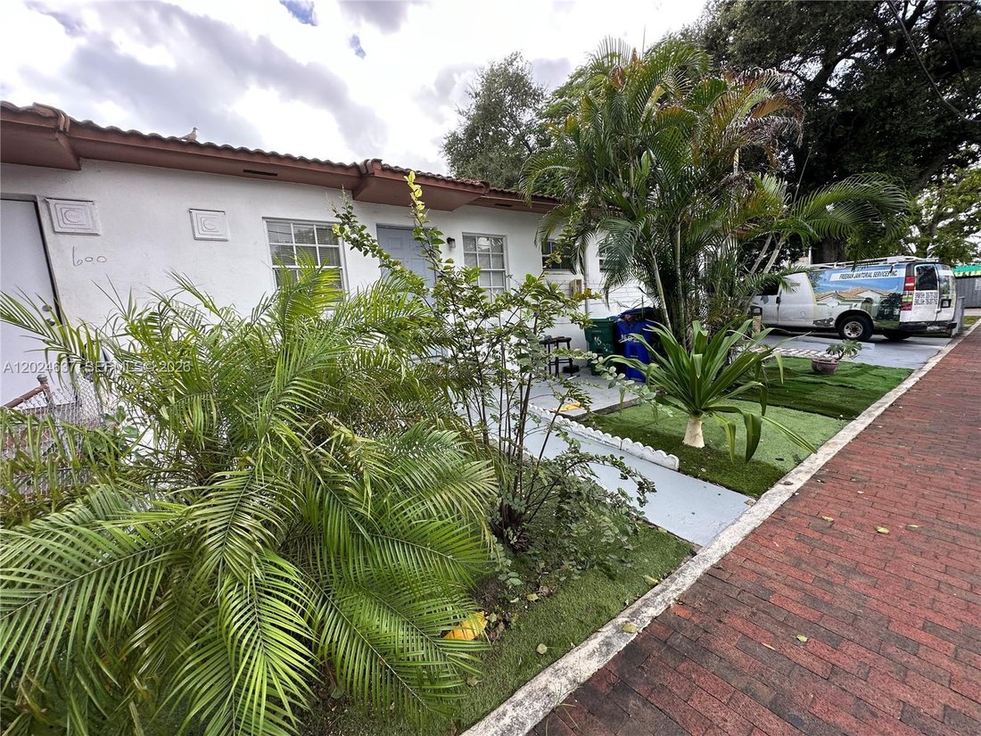 House in Miami, Florida, United States 3 - 17999569