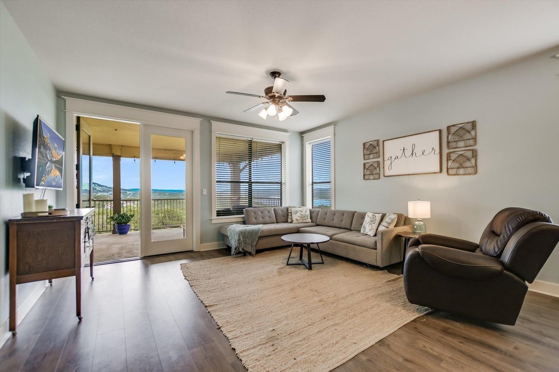 Condo in Jonestown, Texas, United States 3 - 17999622