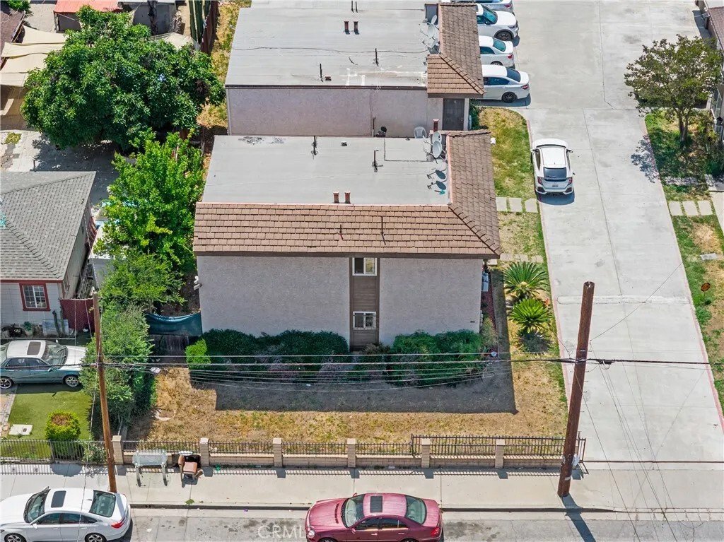 Pomona, California, United States 3 - 17689889