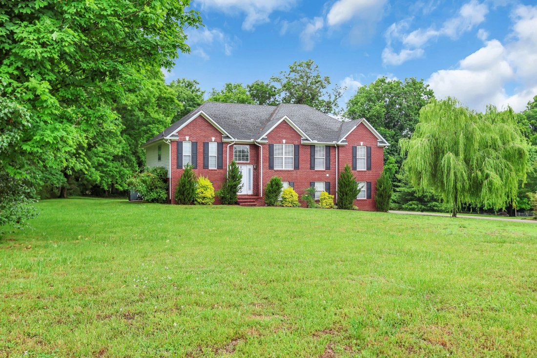 House in Columbia, Tennessee, United States 1 - 17999835