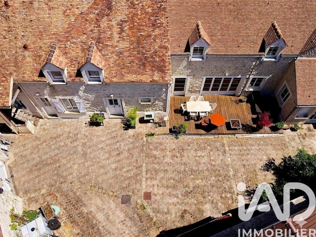 Casa en Ury, Isla de Francia, Francia 1 - 17651744