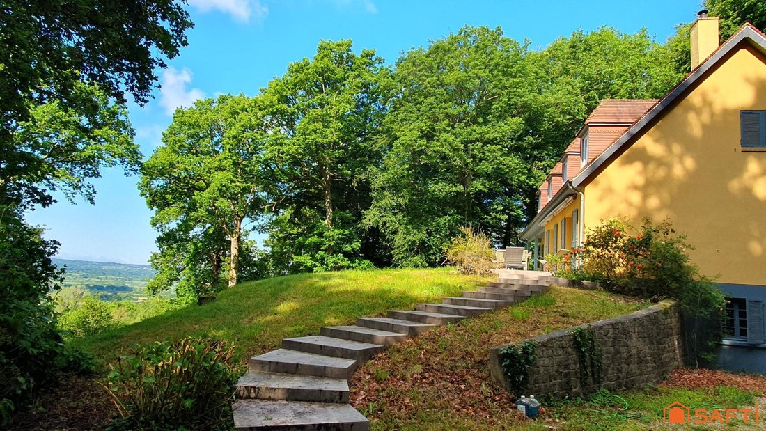 House in Pont-l'Évêque, Normandy, France 3 - 18000317