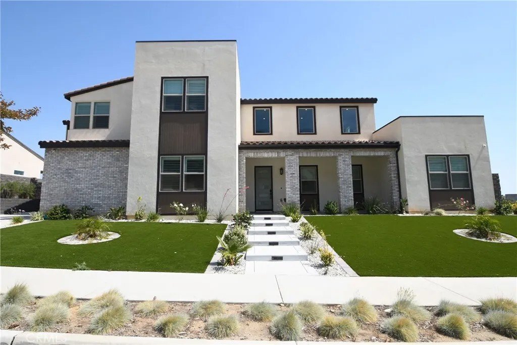 Condo in Fontana, California, United States 1 - 17999653
