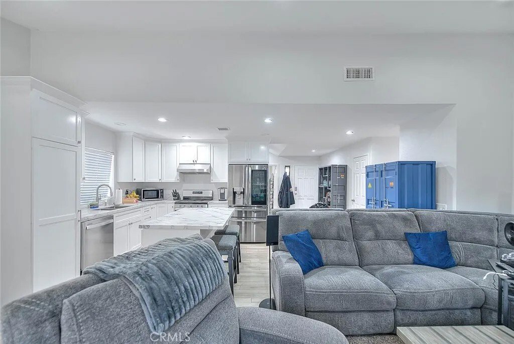 Townhouse in Upland, California, United States 5 - 17999668