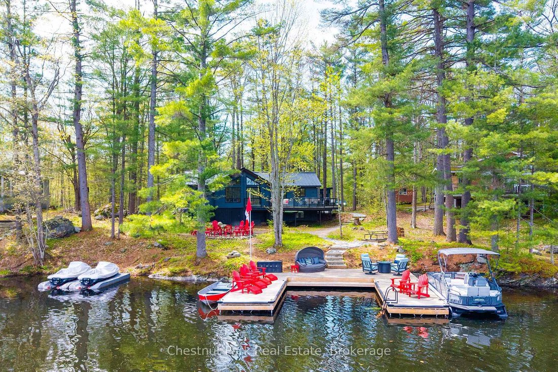 House in Gravenhurst, Ontario, Canada 1 - 17999908