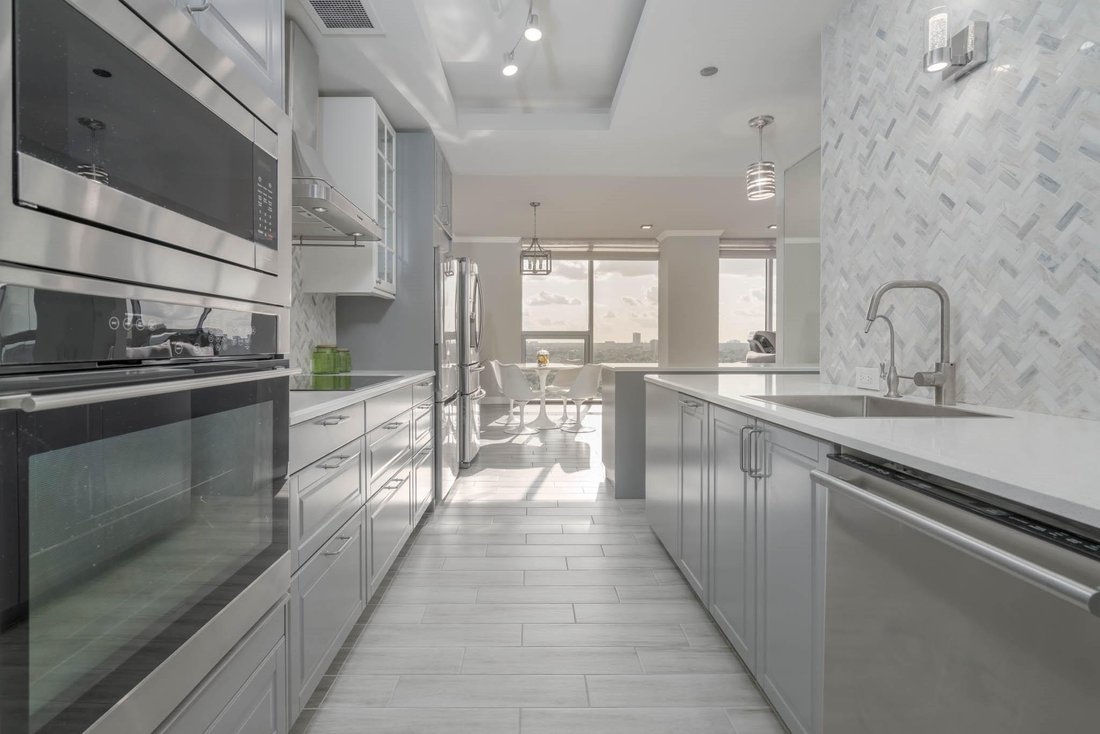Condo in Houston, Texas, United States 4 - 17999944